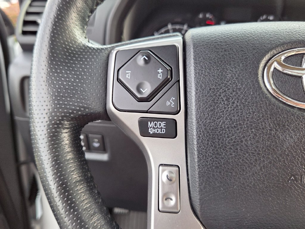 Used 2024 Toyota 4Runner SR5 Premium w/ Moonroof Package AWD/4WD image 25