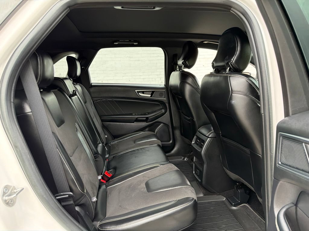 Used 2019 Ford Edge ST AWD/4WD image 10
