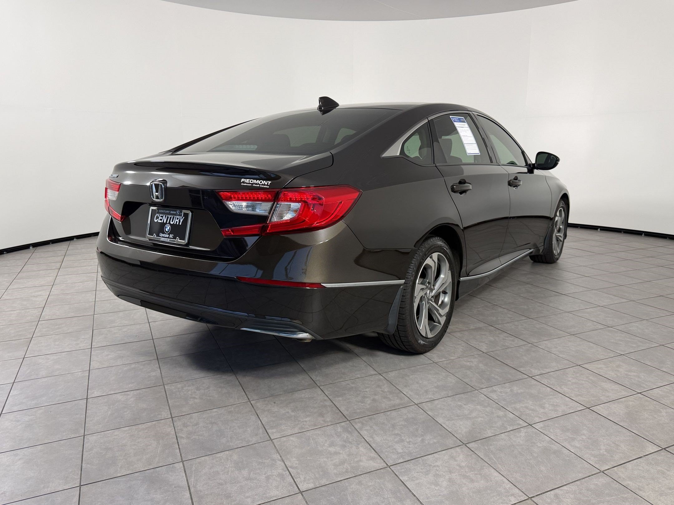 Used 2018 Honda Accord EX-L image 9