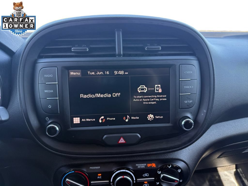 Certified 2025 Kia Soul LX w/ LX Technology Package FWD image 11