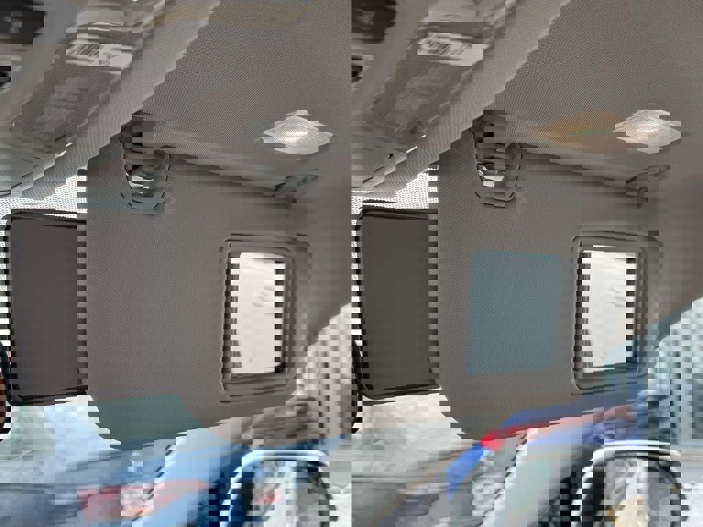 Used 2023 Toyota RAV4 XLE w/ Convenience Package image 10