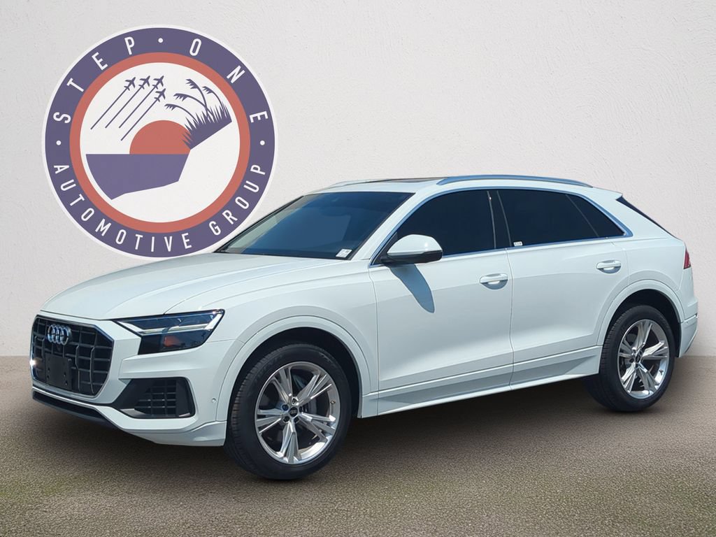 Used 2022 Audi Q8 Premium AWD/4WD image 2