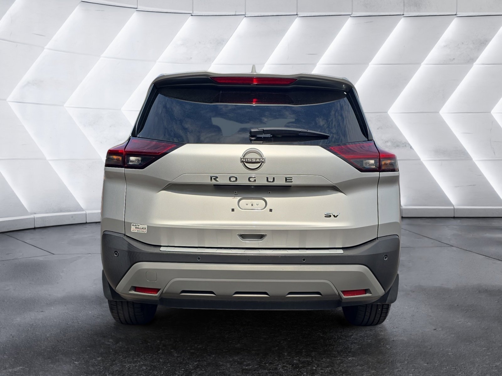 Used 2023 Nissan Rogue SV w/ SV Premium B Package image 4