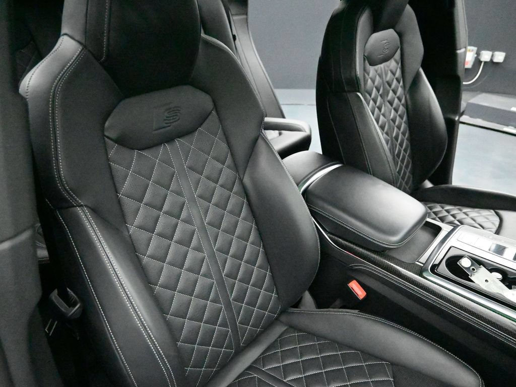 Used 2022 Audi SQ8 Prestige AWD/4WD image 36