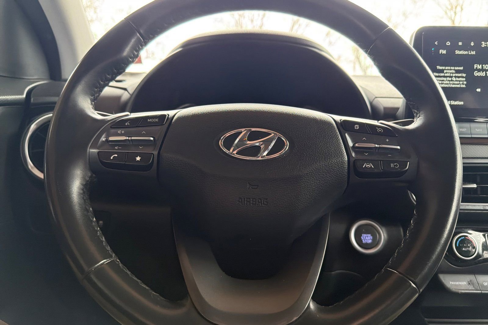 Used 2023 Hyundai Kona SEL w/ Convenience Package image 24