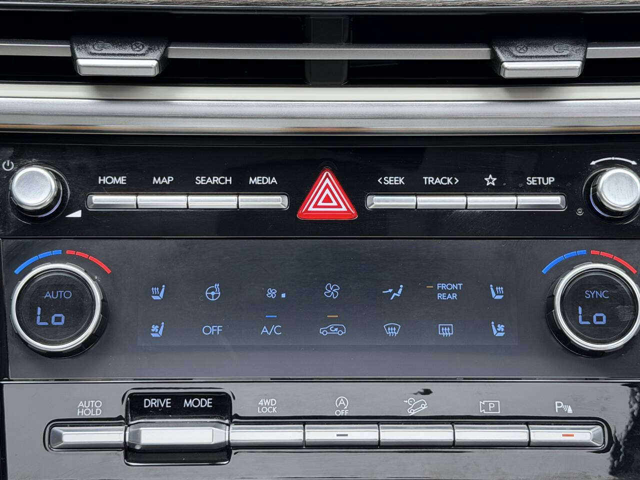 Used 2024 Hyundai Santa Fe Calligraphy AWD/4WD image 31