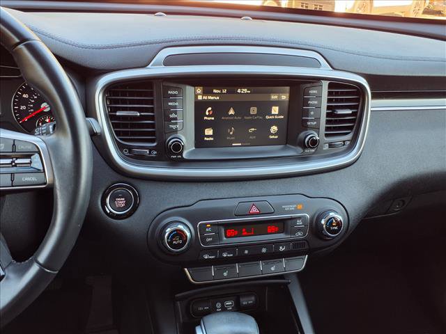 Used 2020 Kia Sorento S image 16