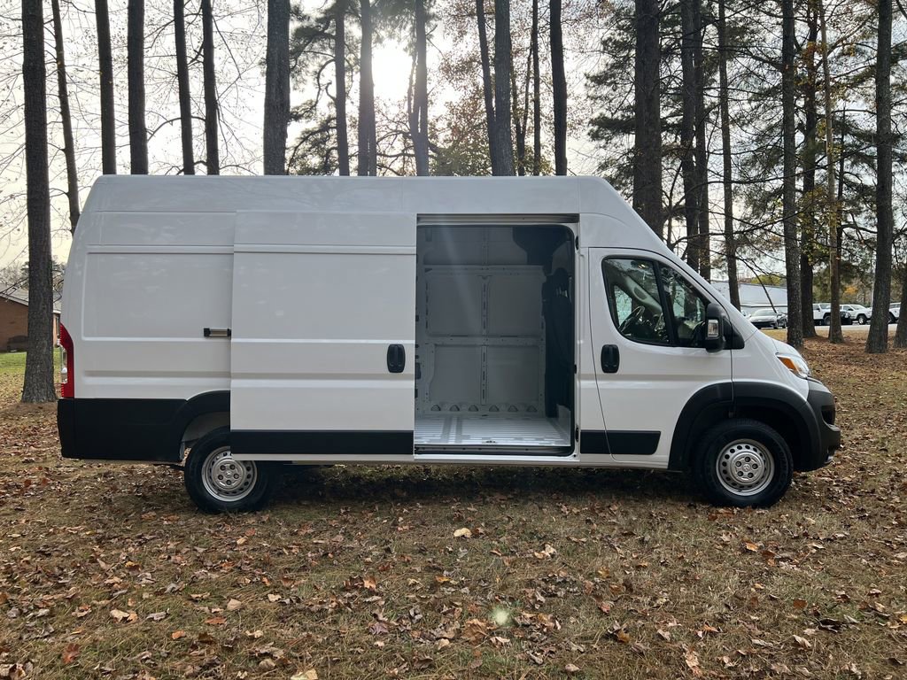 New 2026 RAM ProMaster 3500 w/ Premium Convenience Group image 3