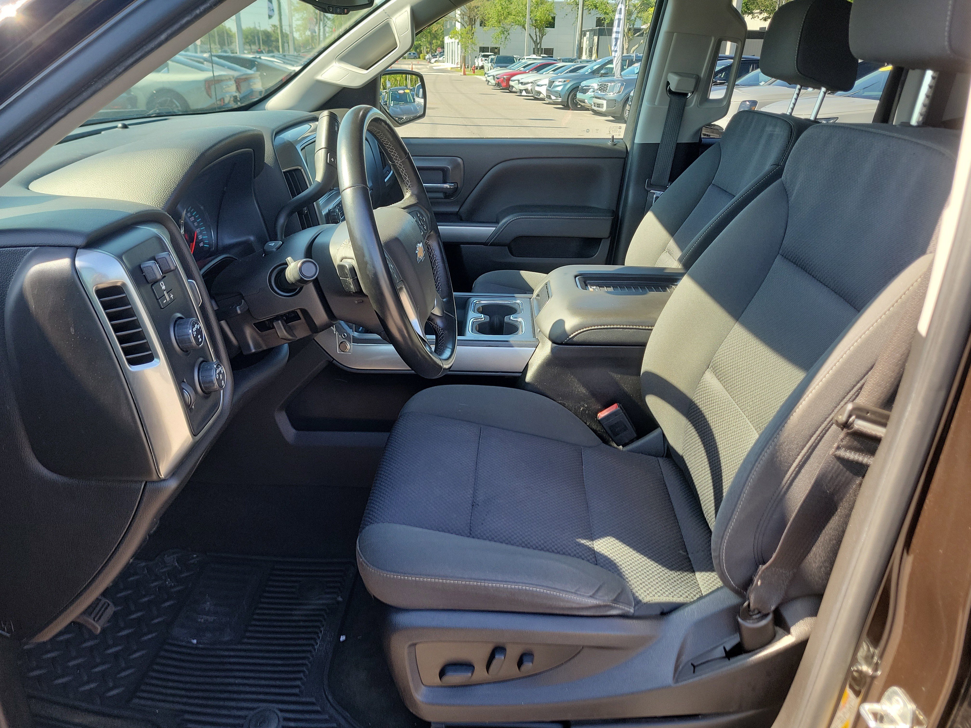 Used 2018 Chevrolet Silverado 1500 LT w/ All Star Edition AWD/4WD image 20