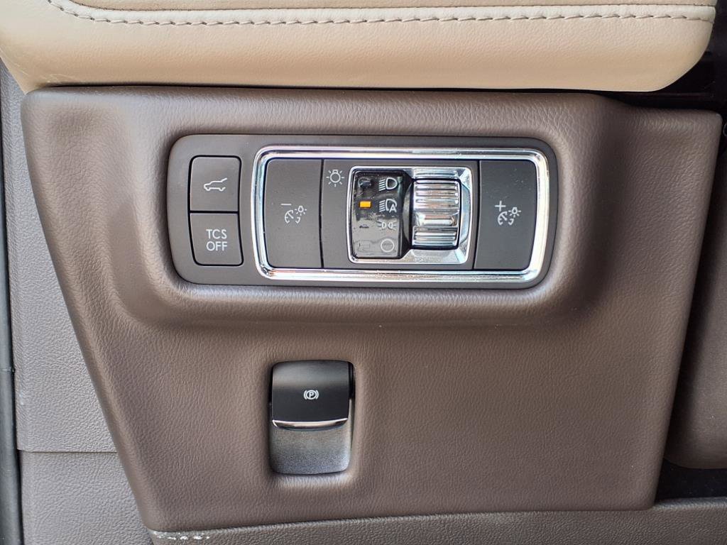 Certified 2022 Lincoln Nautilus Reserve w/ Equipment Group 201A image 21