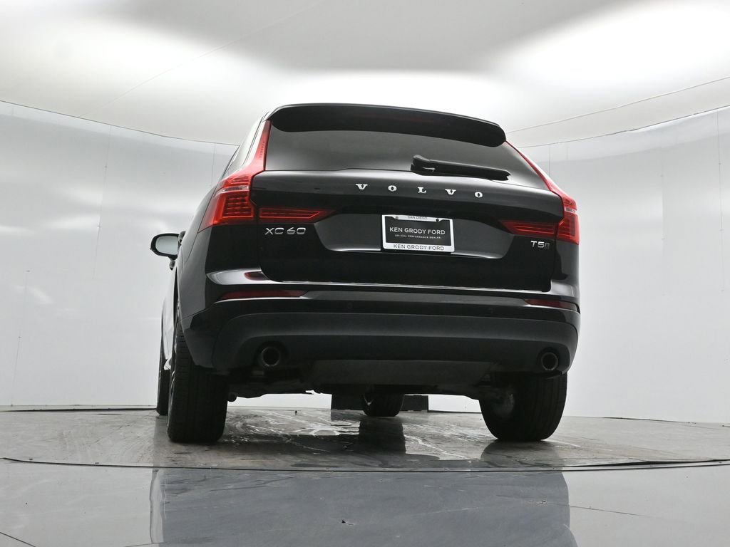 Used 2021 Volvo XC60 T5 Momentum w/ Premium Package image 47