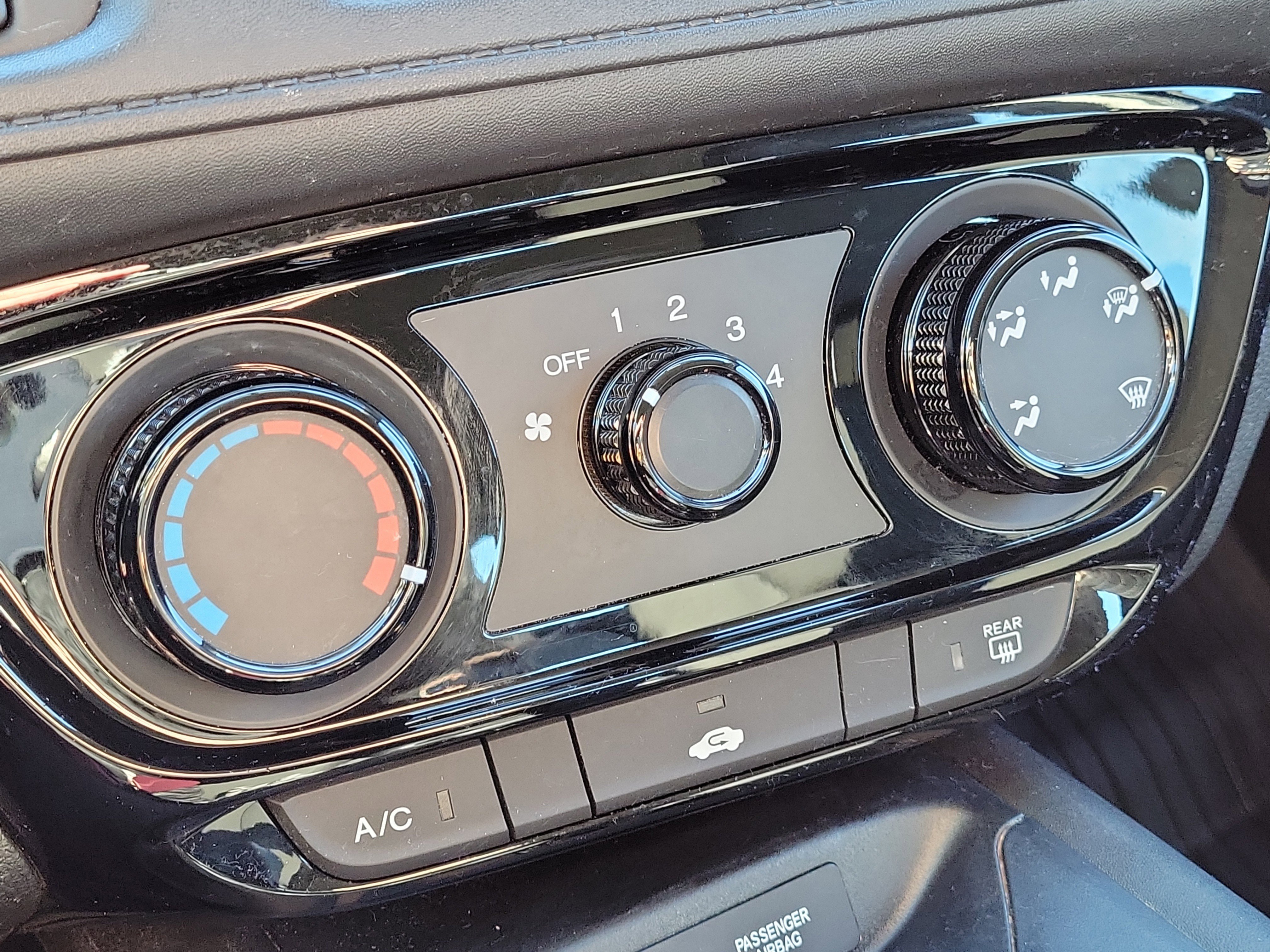 Used 2021 Honda HR-V LX image 27