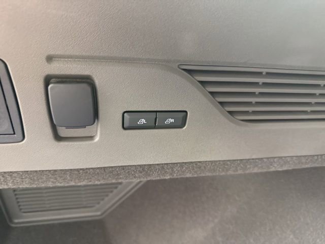 New 2025 Lincoln Nautilus Reserve w/ Jet Appearance Package image 24