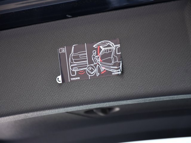 New 2025 Volvo XC90 B6 Plus image 29