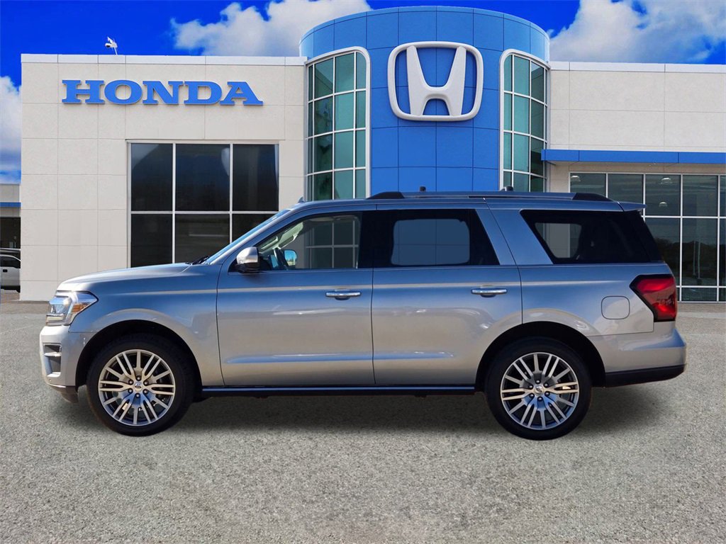 Used 2024 Ford Expedition Limited image 6