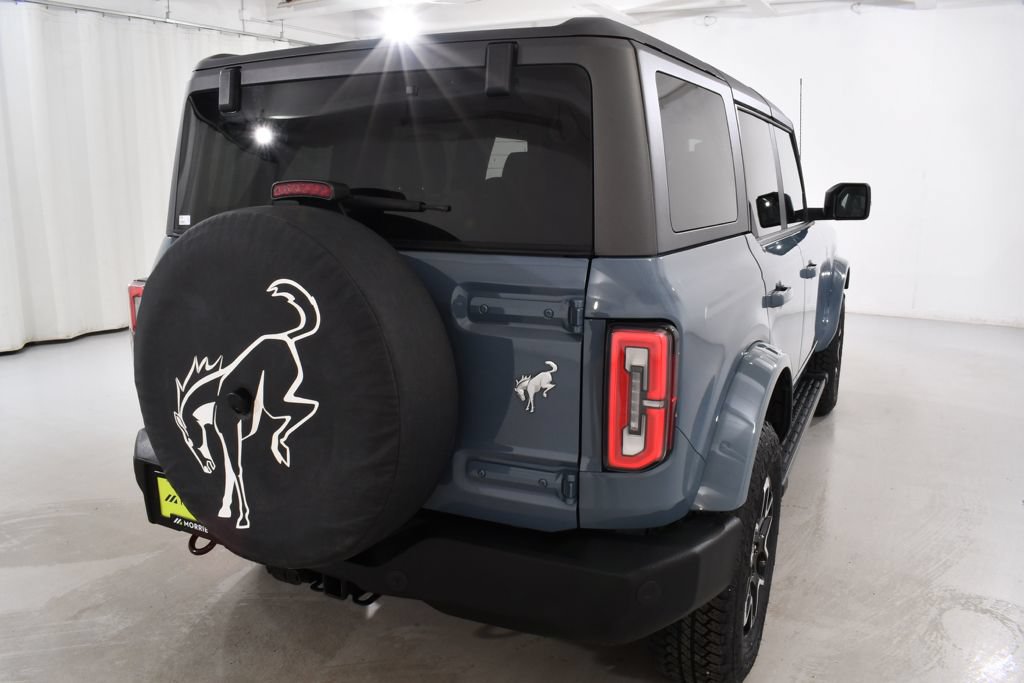 Used 2023 Ford Bronco Outer Banks AWD/4WD image 12