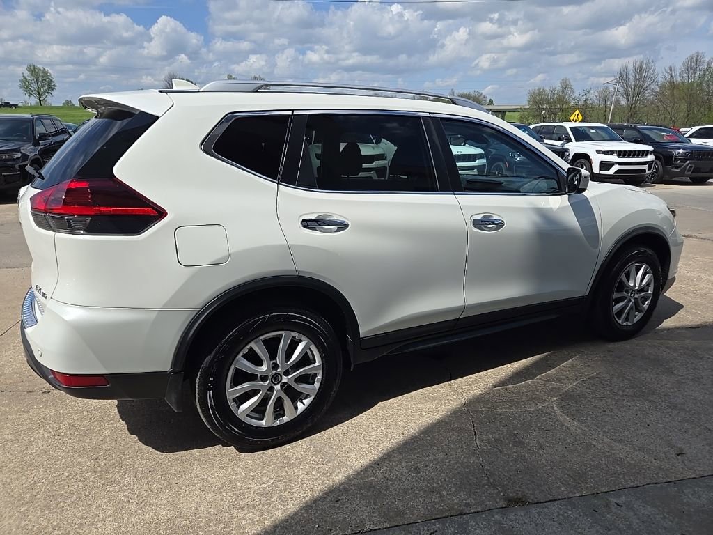 Used 2020 Nissan Rogue SV AWD/4WD image 12