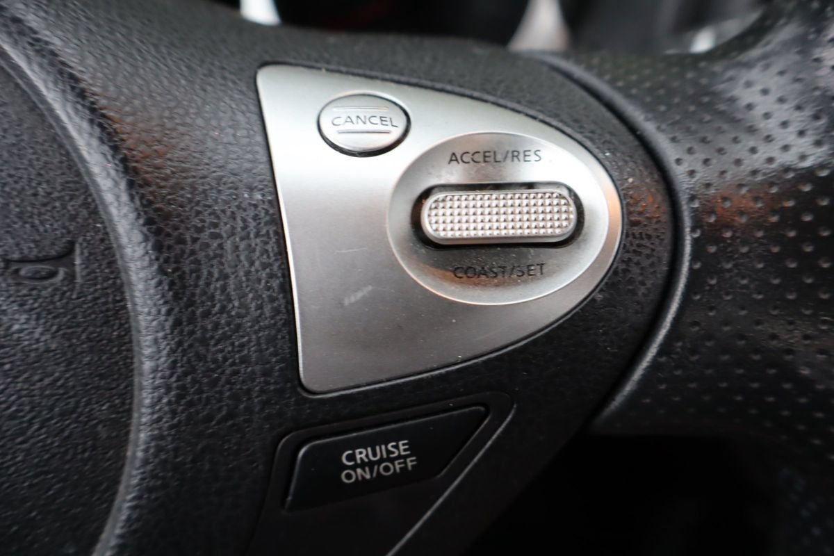 Used 2016 Nissan Juke S AWD/4WD image 30