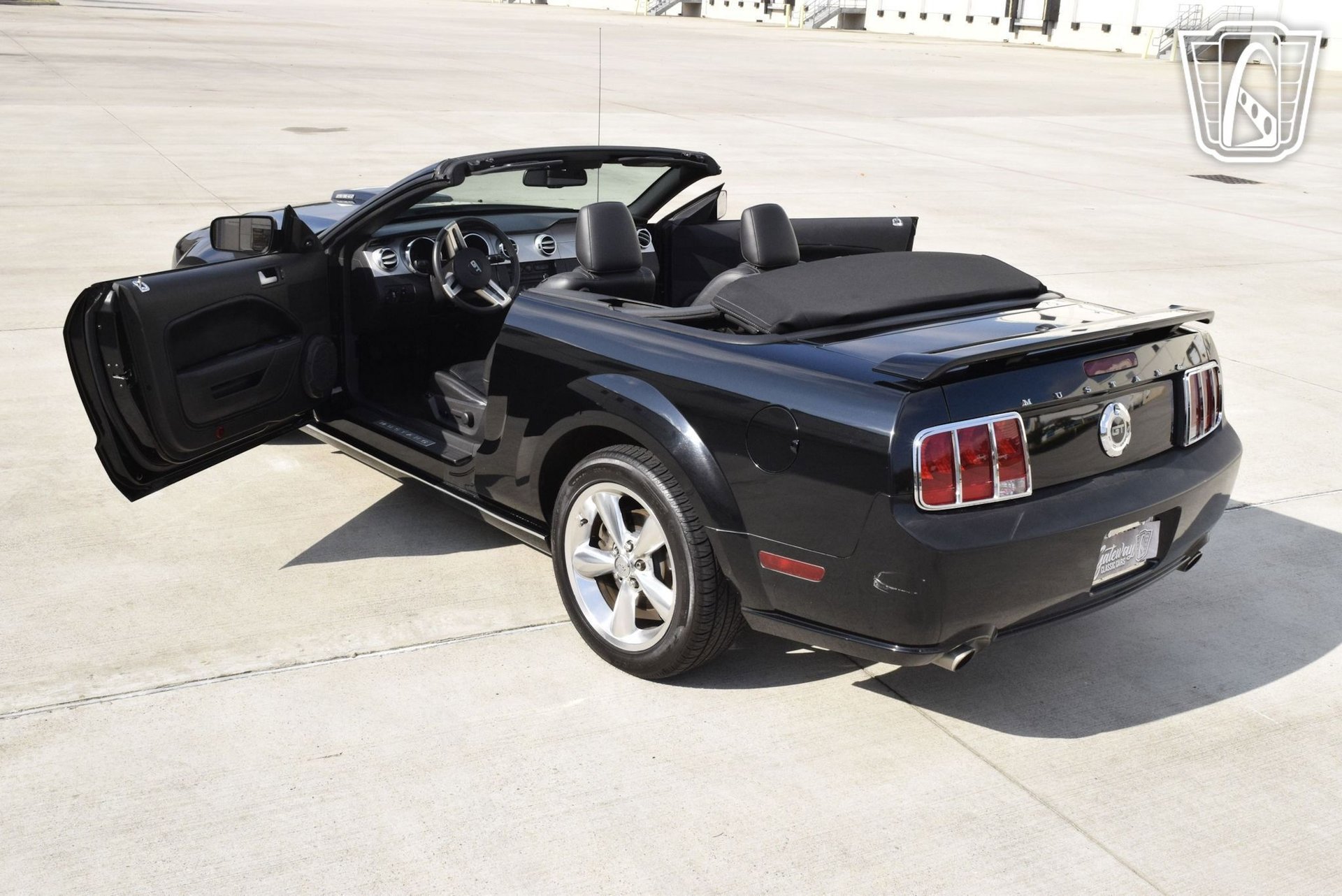 Used 2009 Ford Mustang GT image 21