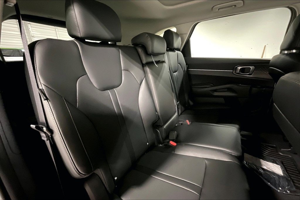 New 2026 Kia Sorento S FWD image 8