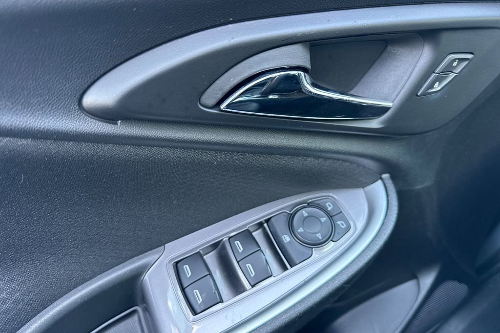 Used 2024 Chevrolet Malibu RS FWD image 14