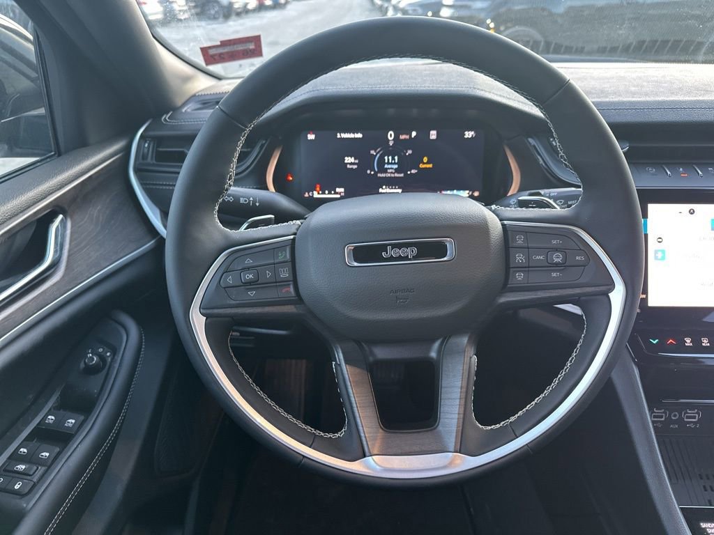 New 2026 Jeep Grand Cherokee Laredo image 14