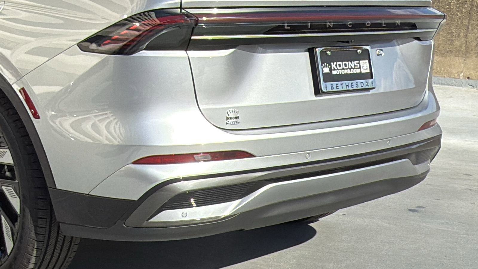 New 2026 Lincoln Nautilus Reserve w/ Jet Appearance Package image 4