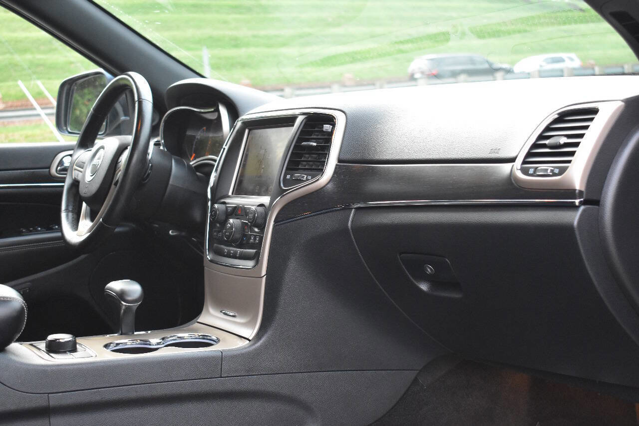 Used 2015 Jeep Grand Cherokee Limited image 18