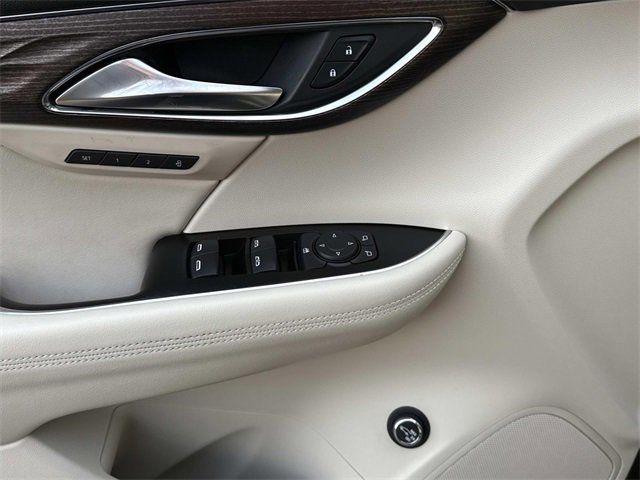 Certified 2021 Buick Envision Avenir w/ Technology Package II image 17