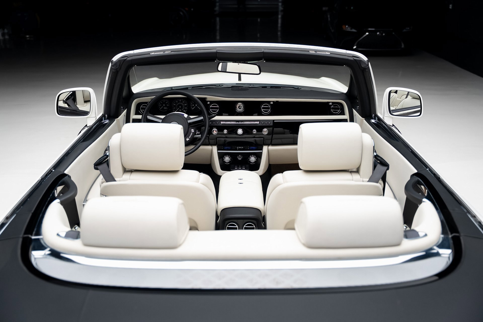 Used 2013 Rolls-Royce Phantom Drophead Coupe image 72