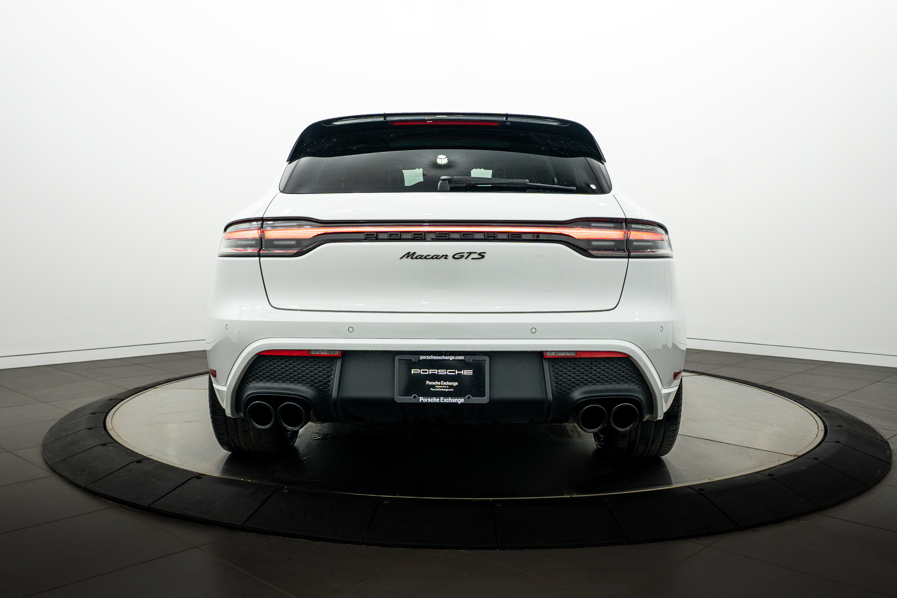 Certified 2022 Porsche Macan GTS AWD/4WD image 6