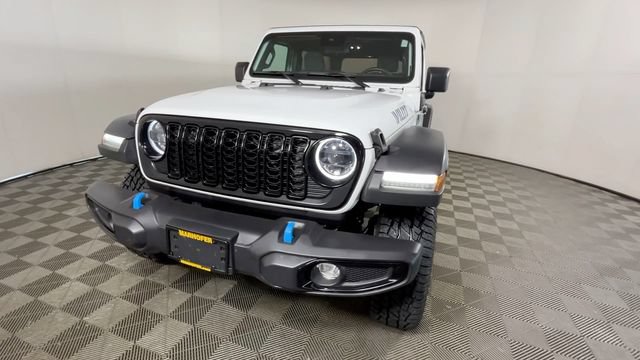 Used 2024 Jeep Wrangler Unlimited AWD/4WD image 13