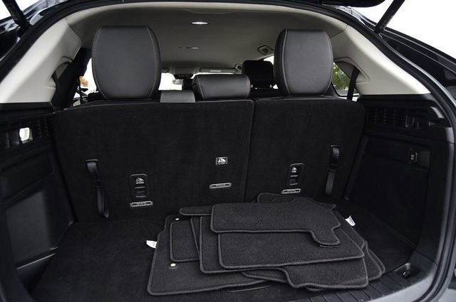 Used 2024 MAZDA CX-90 3.3 Turbo w/ Select Package image 25