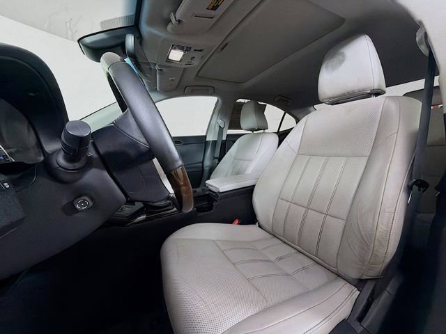 Used 2016 Lexus ES 350 w/ Luxury Package w/Wood Trim FWD image 26