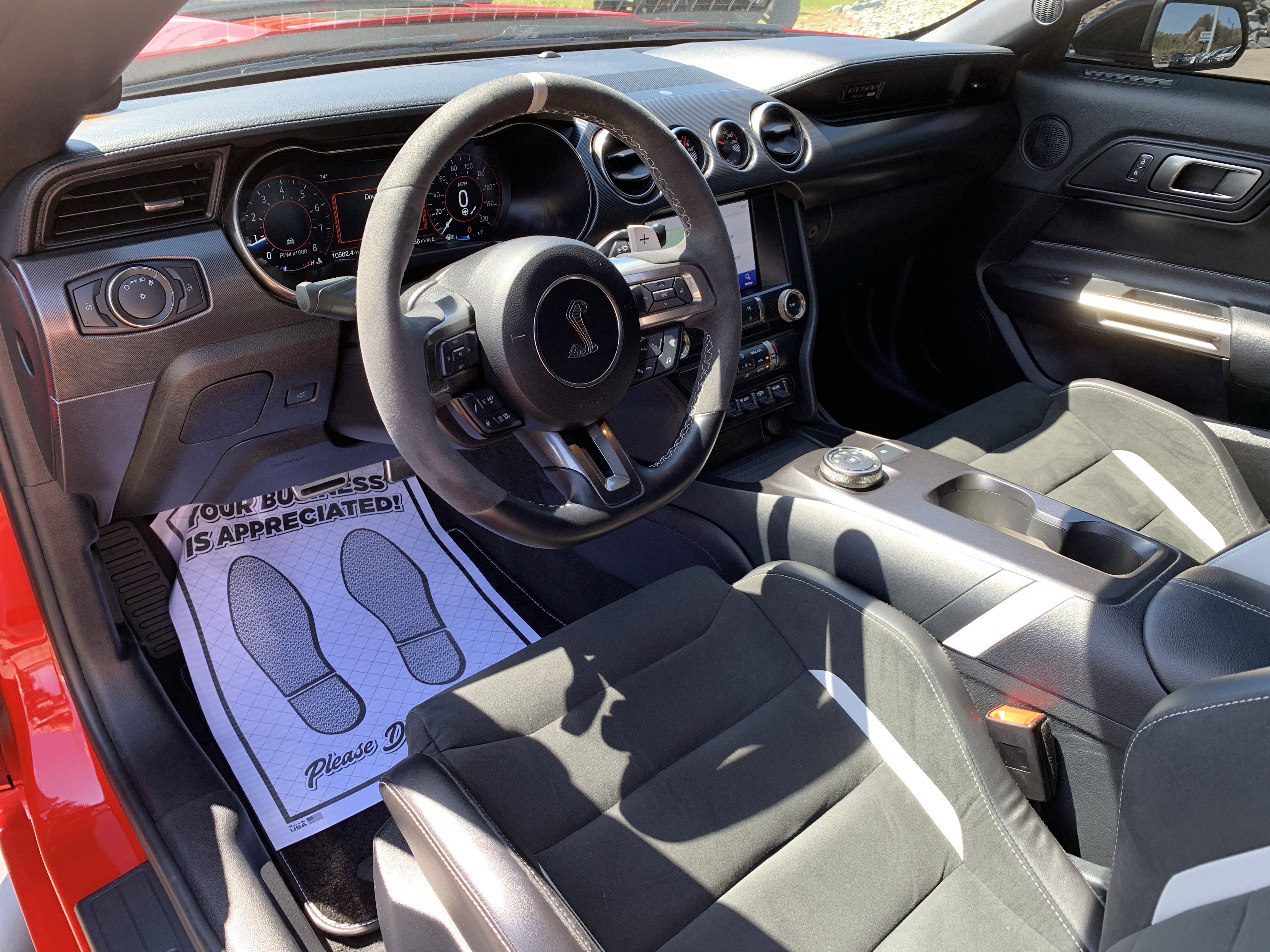 Used 2021 Ford Mustang Shelby GT500 w/ Technology Package RWD image 32