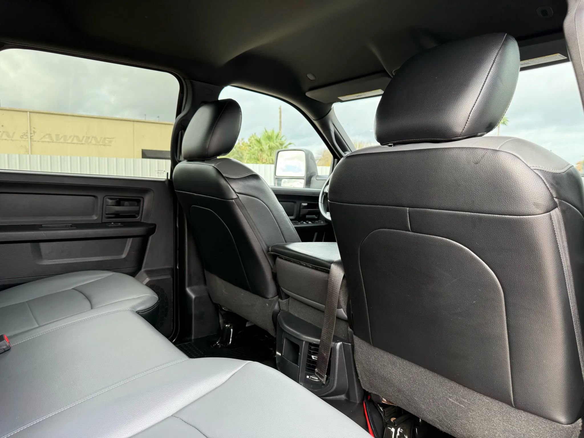 Used 2023 RAM 3500 Tradesman w/ Chrome Appearance Group image 14