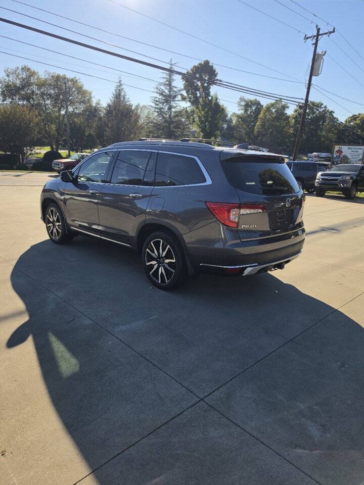 Used 2019 Honda Pilot Touring image 3