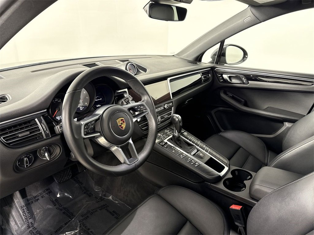 Certified 2021 Porsche Macan S image 4
