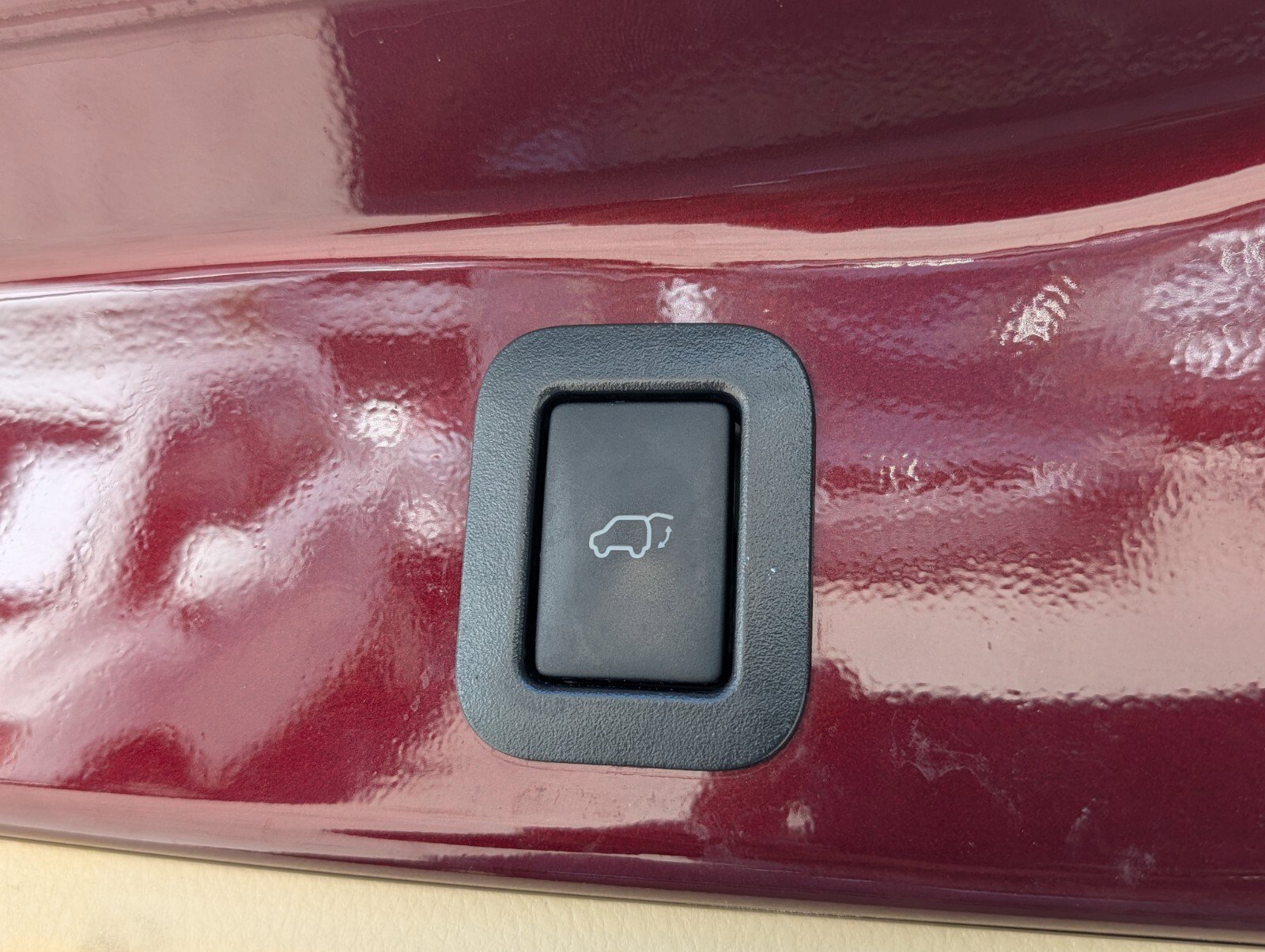 Used 2018 Toyota Highlander XLE image 16