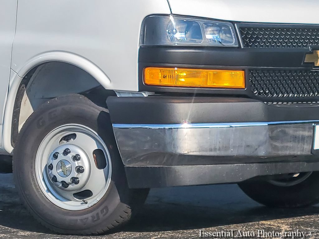 New 2026 Chevrolet Express 3500 w/ Power Convenience Package RWD image 3