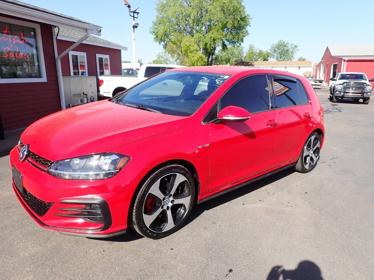 Used 2018 Volkswagen GTI S FWD image 3