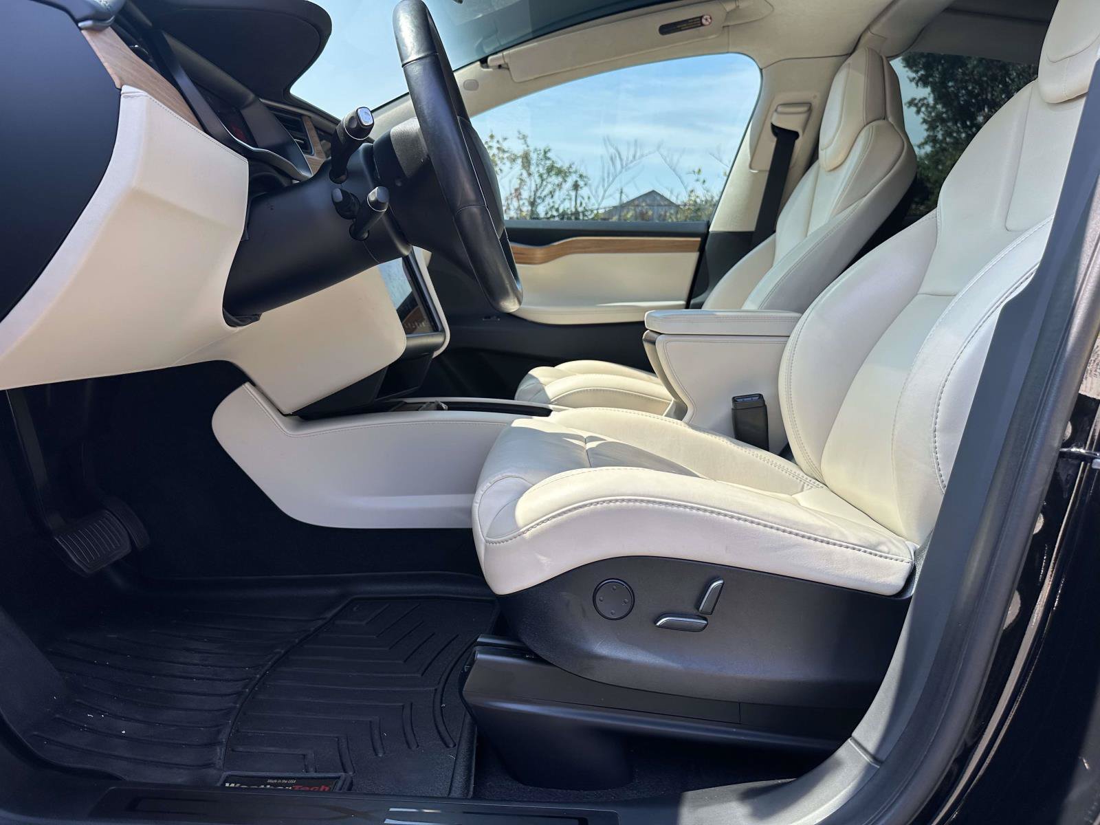 Used 2019 Tesla Model X AWD/4WD image 15