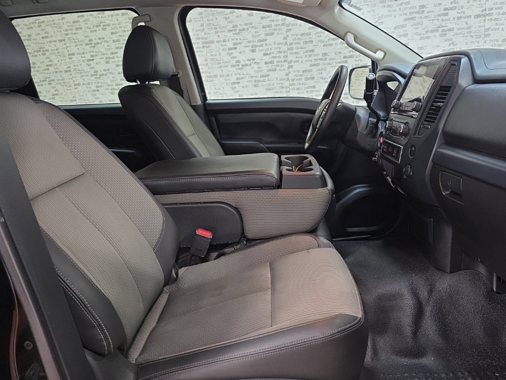 Used 2021 Nissan Titan S w/ S Utility Package image 11