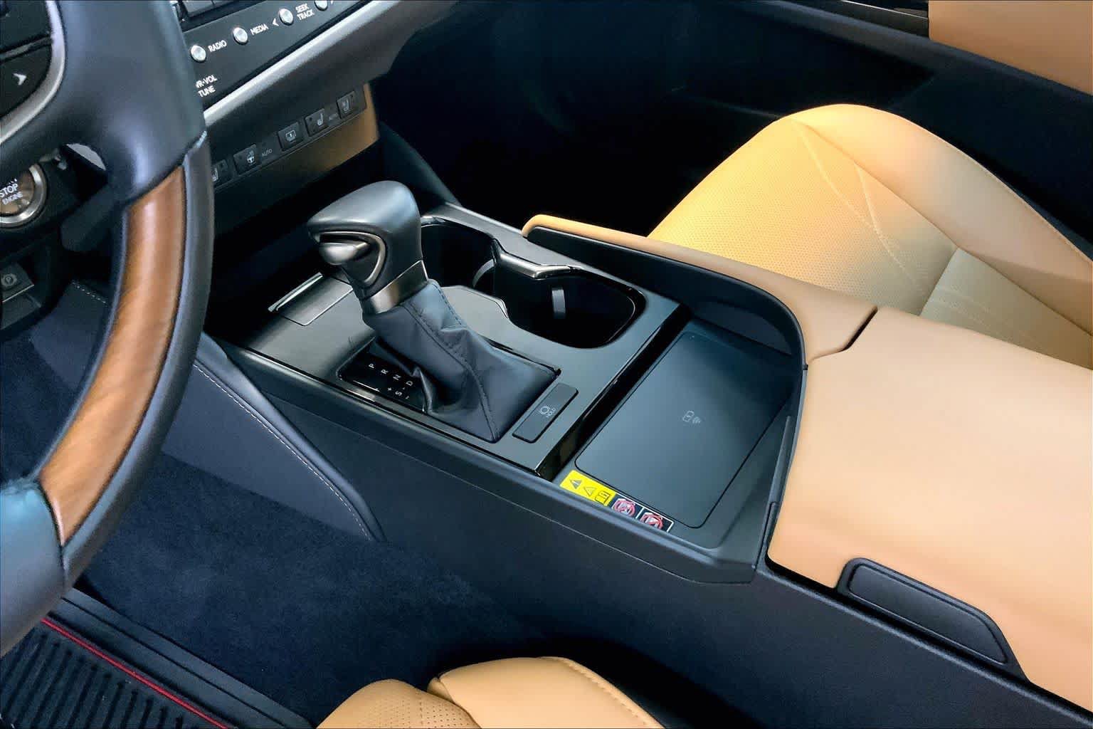 Used 2024 Lexus ES 350 Ultra Luxury FWD image 16