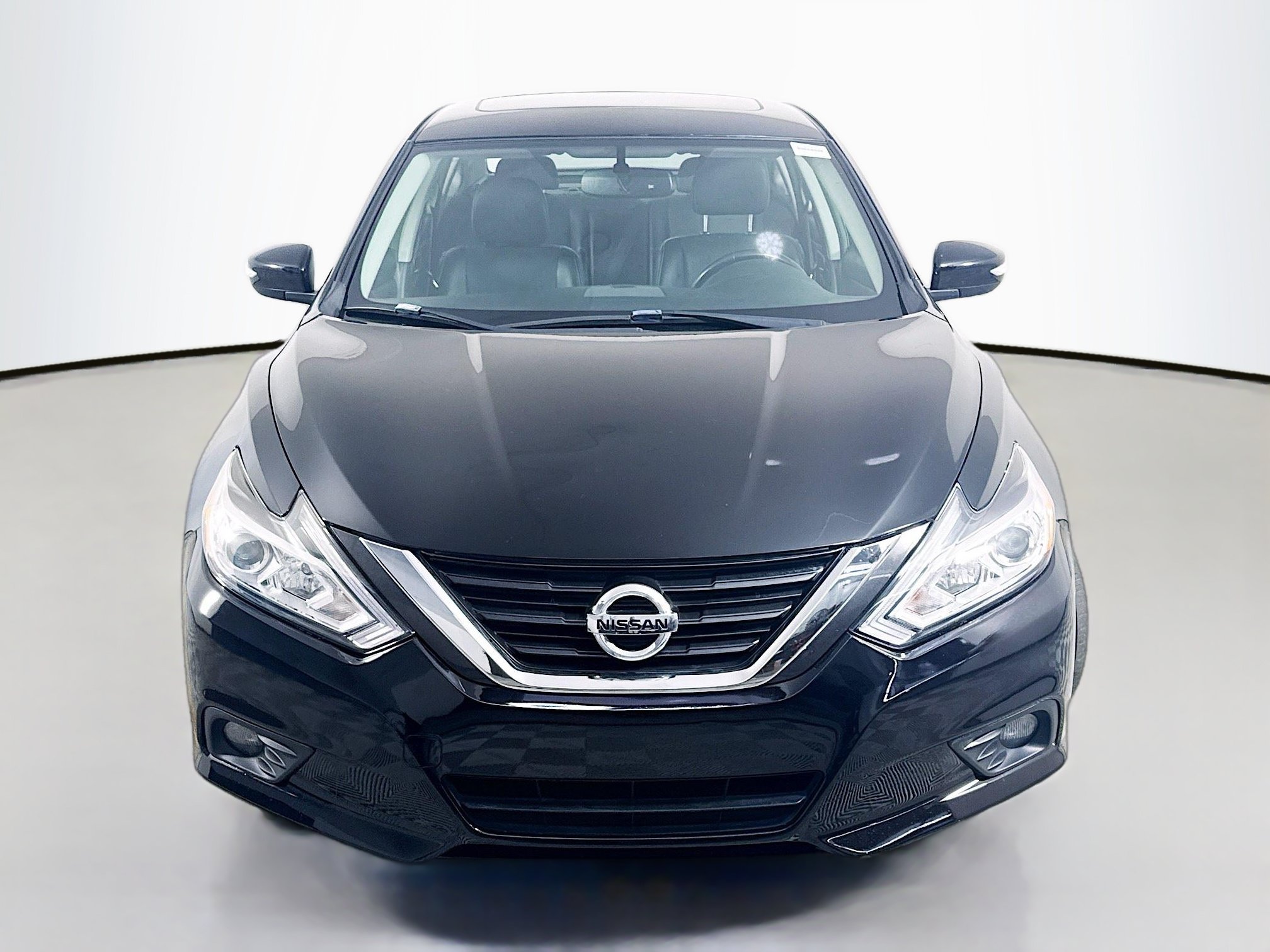 Used 2016 Nissan Altima 2.5 SL w/ Moonroof Package FWD video 2