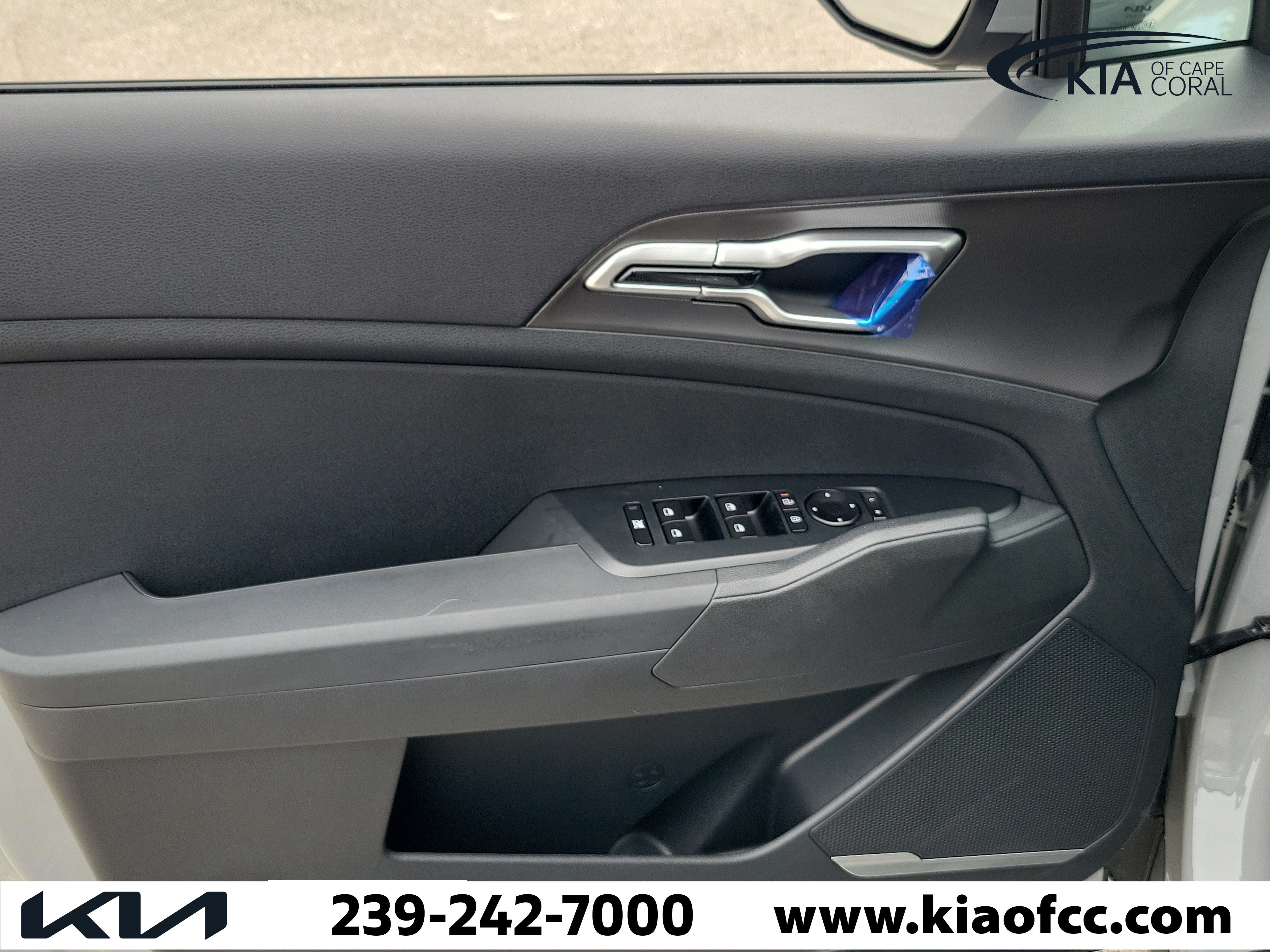 New 2027 Kia Sportage S FWD image 23