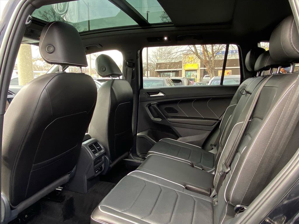 Certified 2024 Volkswagen Tiguan SEL R-Line image 20
