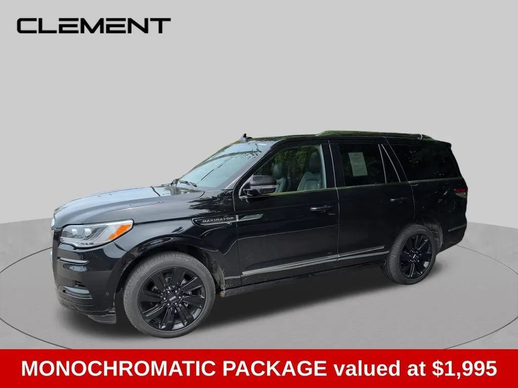 Used 2023 Lincoln Navigator Reserve AWD/4WD image 5