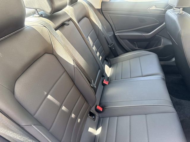 Certified 2023 Volkswagen Jetta SE FWD image 26