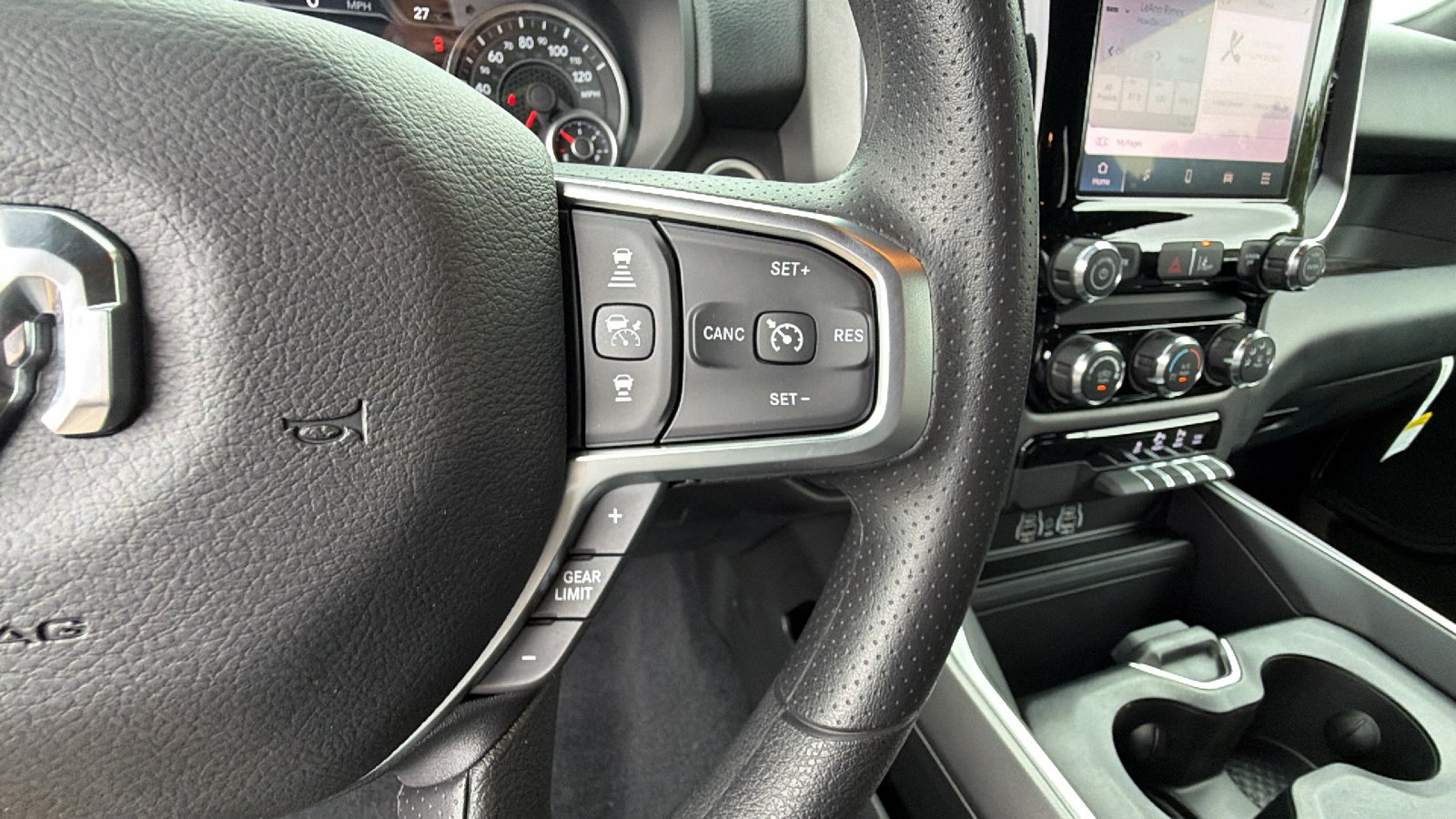 Certified 2026 RAM 1500 Express AWD/4WD image 24